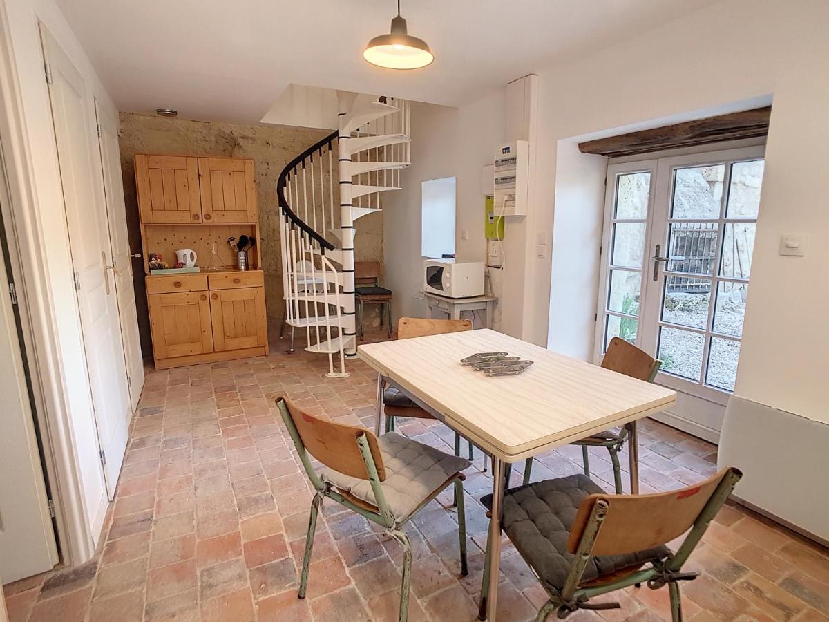 Gite Atypique Au Coeur Du Village - Beauval 5 Min Châteauvieux Exteriör bild